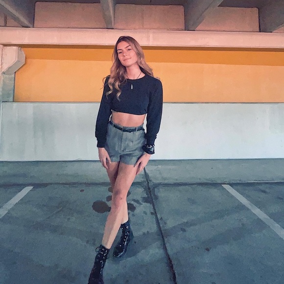 Meet your Posher, Kayla - Picture 1 of 1